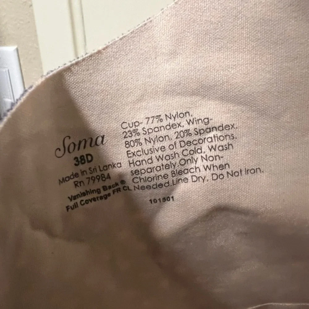 🐸 Soma Polka dot Banishing back Bra size 38D. Like new. Cute ! - Picture 4 of 4